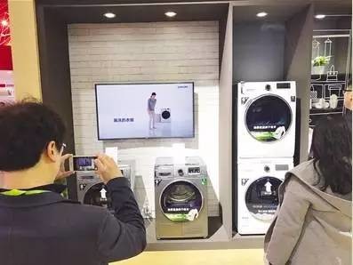 國(guó)內(nèi)洗滌行業(yè)刮起“共享工業(yè)洗衣機(jī)”創(chuàng)新還是噱頭  國(guó)內(nèi)洗滌行業(yè)刮起“共享工業(yè)洗衣機(jī)”創(chuàng)新還是噱頭